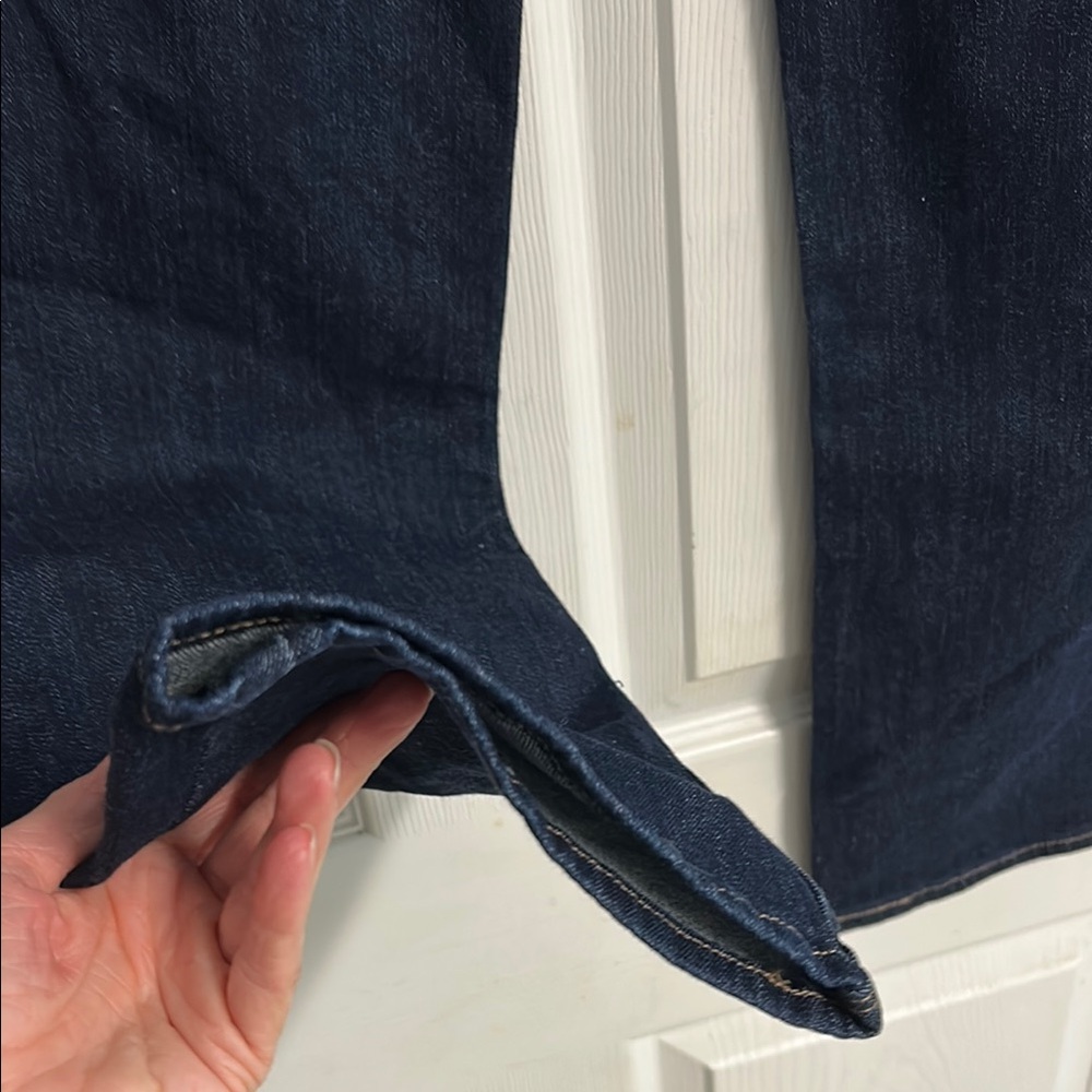 Levi's Dark Blue Straight Jeans. New/never worn without tags - Picture 13 of 16